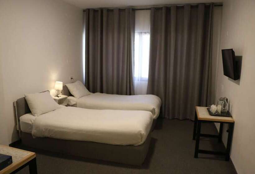 غرفة ديلوكس, Nomads