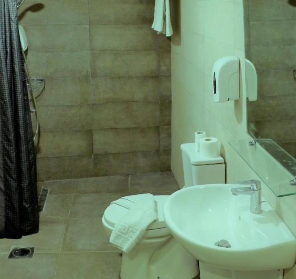 غرفة ديلوكس عائلية, Nomads