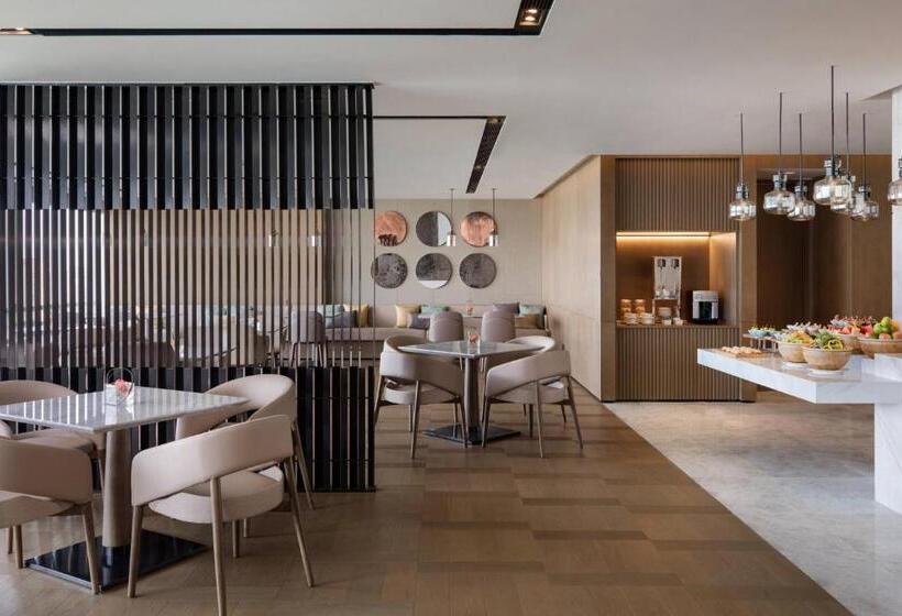 Номер Клуб, Courtyard By Marriott Shenzhen Northwest