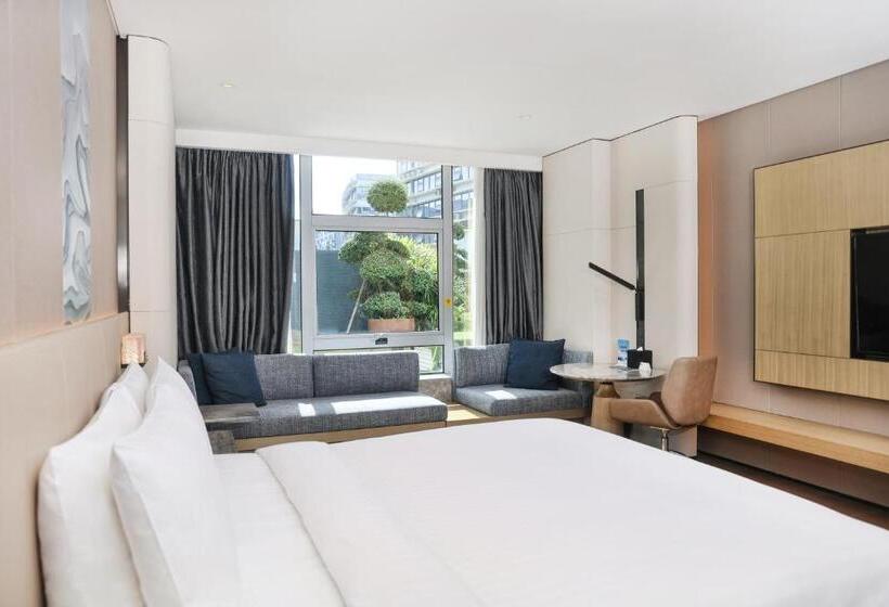 스탠다드 룸 킹사이즈 침대, Courtyard By Marriott Shenzhen Northwest