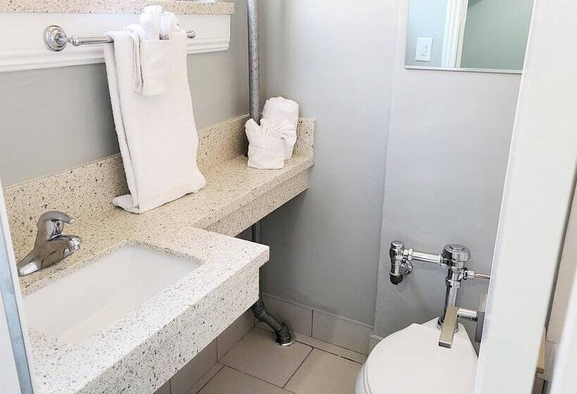 חדר סופריור, Greenleaf Hotel Long Beach Convention Center