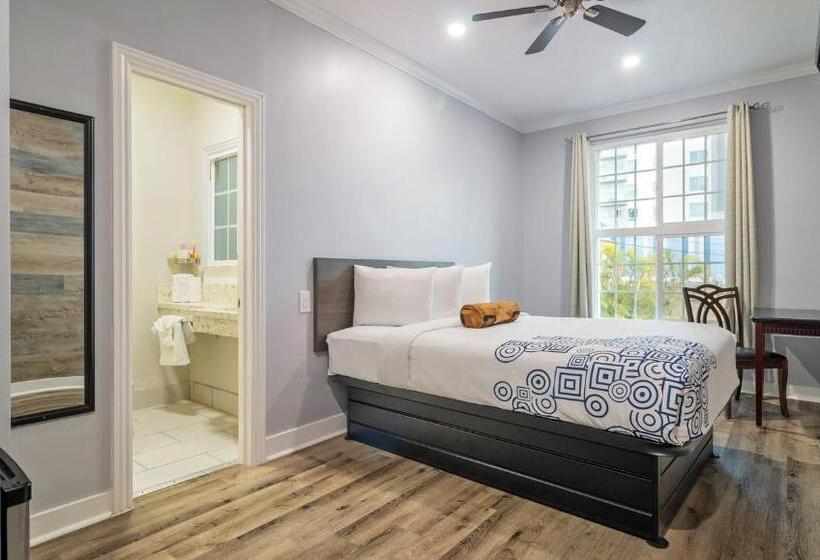 חדר דלוקס, Greenleaf Hotel Long Beach Convention Center