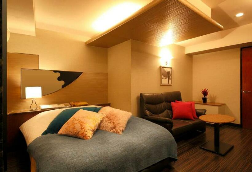 חדר סטנדרט, Le Club