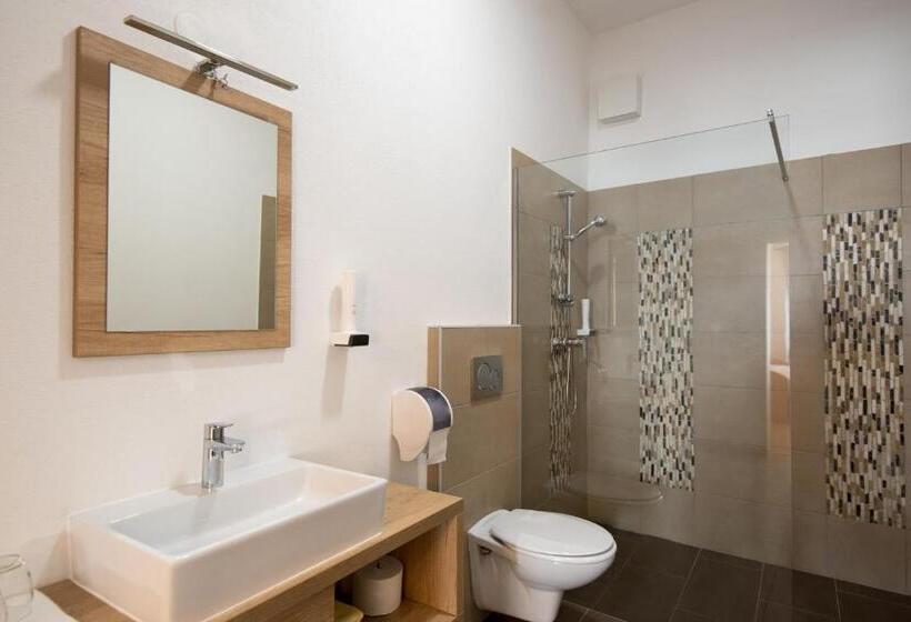 اتاق استاندارد, Guesthouse Stari Mayr