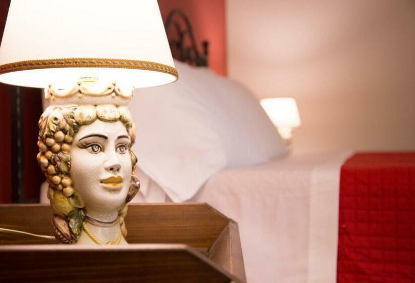 침실 2개 스위트, Sicily's View