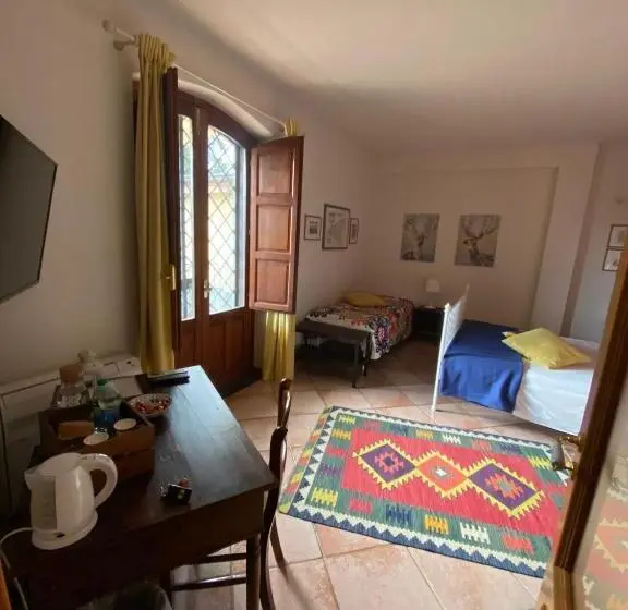 3-Bett-Standardzimmer, Sicily's View