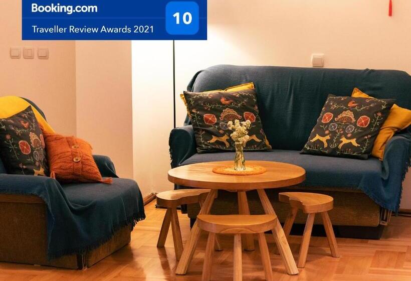 침실 3개 아파트, Taramazon