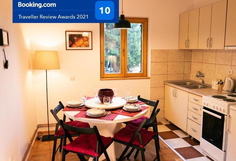 침실 3개 아파트, Taramazon