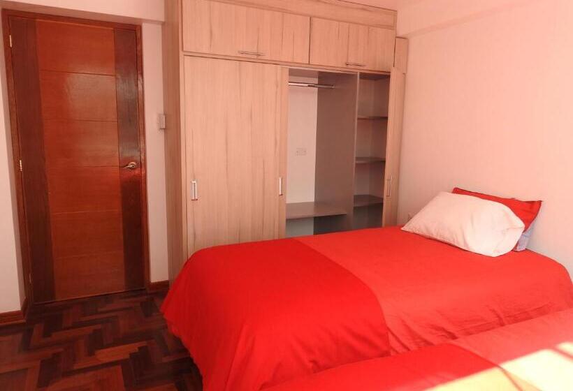 דירת שלושה חדרים, Mayte Apartment