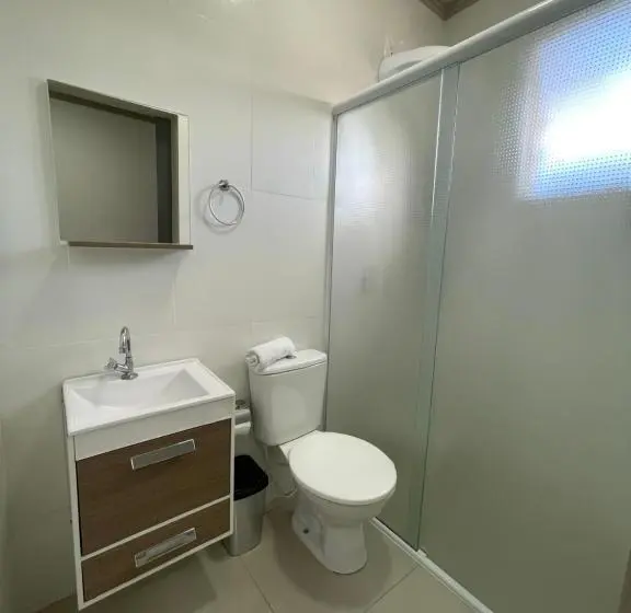 اتاق لوکس, Penha Parque Pousada