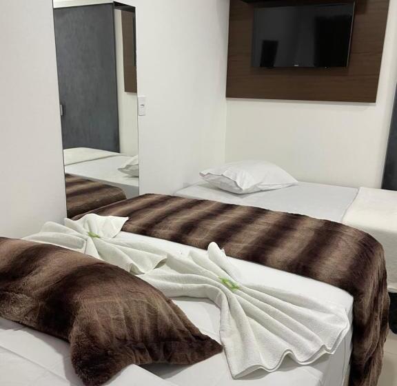 コンフォートトリプルルーム, Penha Parque Pousada