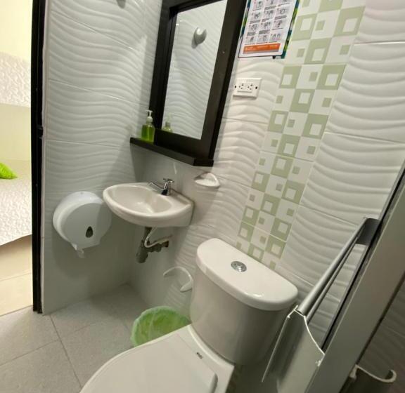 חדר משפחתי, Hv Sueño Real Tatacoa