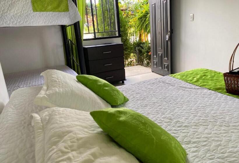 חדר משפחתי דלוקס, Hv Sueño Real Tatacoa