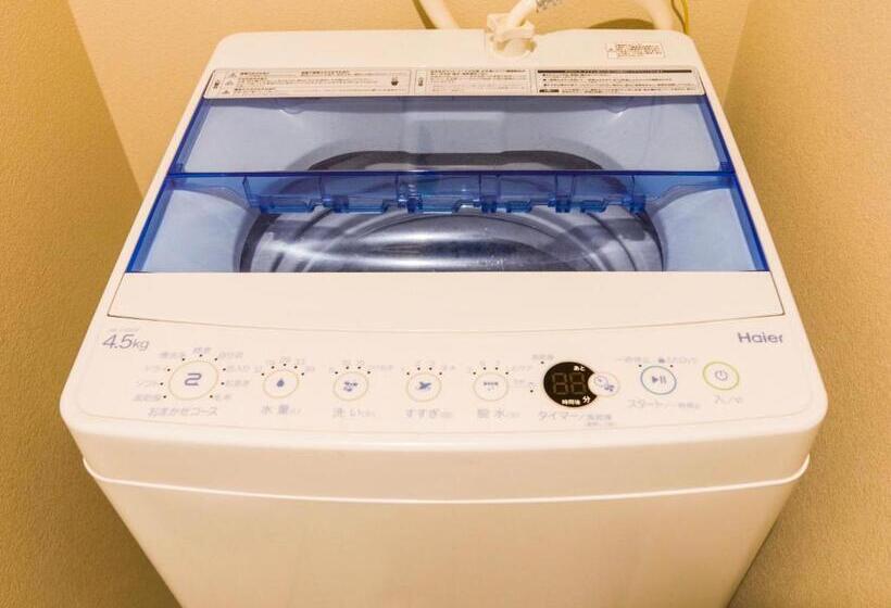 חדר משפחתי, Mr.kinjo In Gusuku