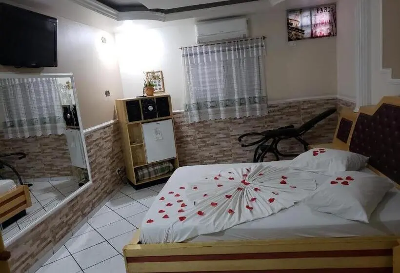 استودیوی سوپریور, Motel Mont Blanc Gru
