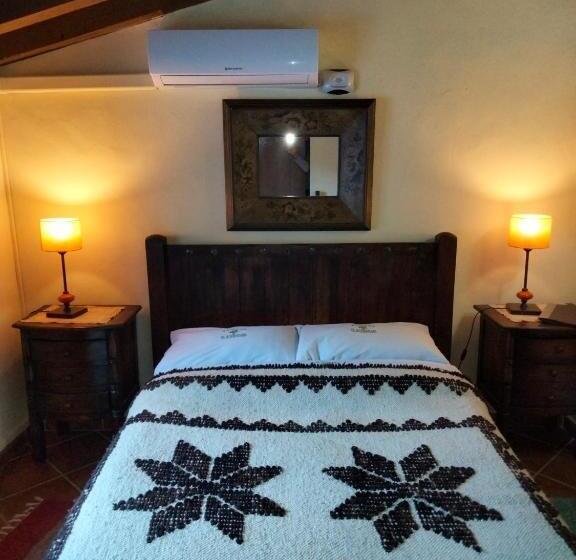 スタンダードルーム, B&b The Lost Village El Acebuchal