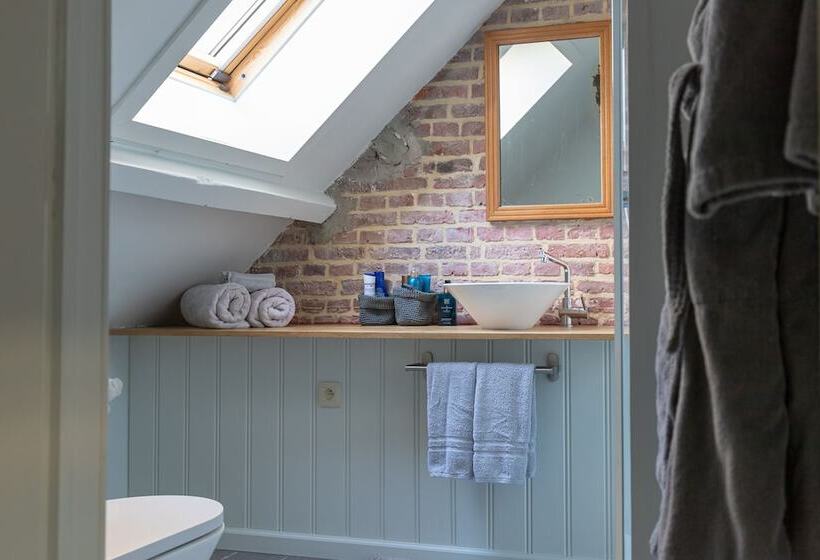 スタンダードルーム, B&b Woods And Wine