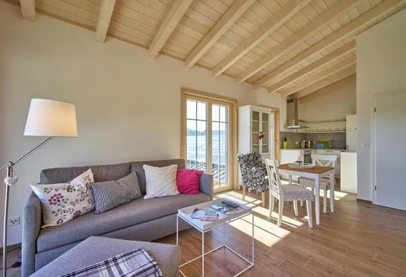 バルコニー付き１ベッドルームアパートメント, Alb Appartements