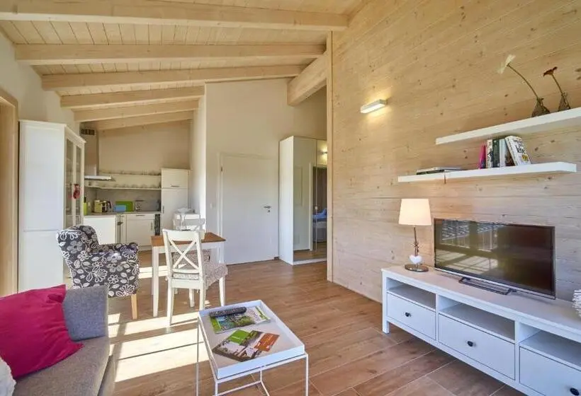 バルコニー付き１ベッドルームアパートメント, Alb Appartements