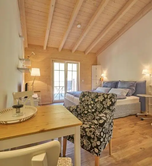 バルコニー付きジュニアスイート, Alb Appartements