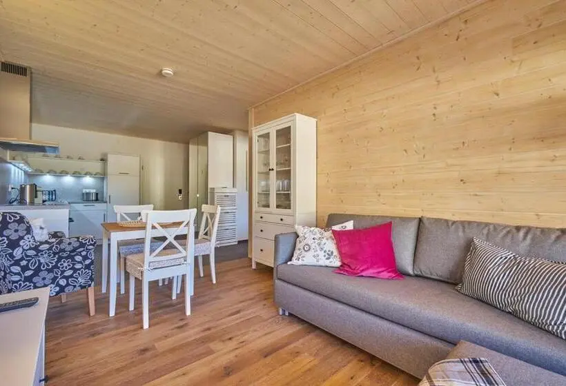 庭の見える１ベッドルームアパートメント, Alb Appartements