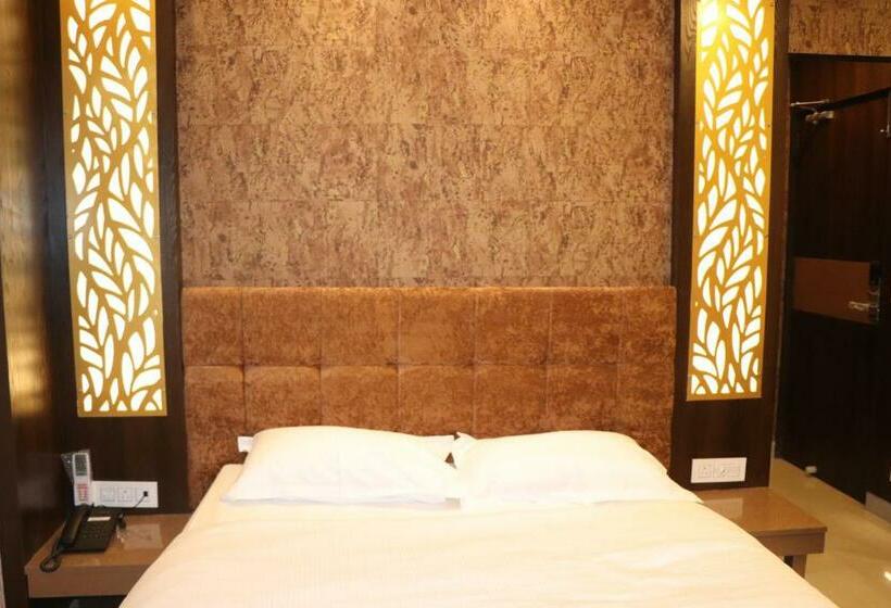 Quarto Deluxe, Angina