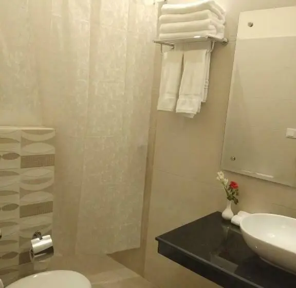 اتاق استاندارد یک نفره, S Chalet Multan
