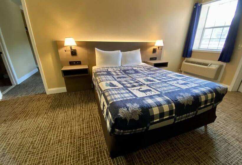 سوییت لوکس, Riverchase Lodge