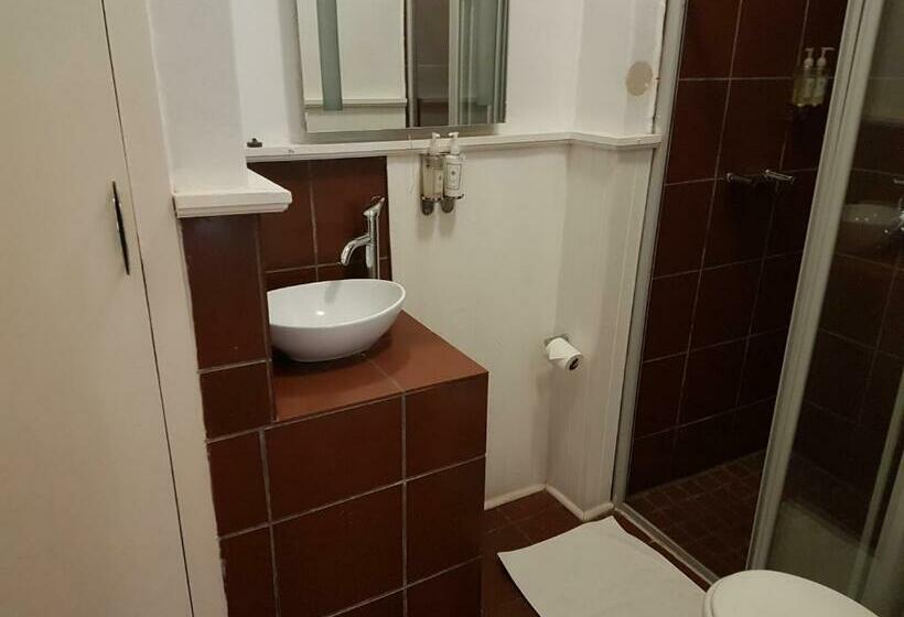 غرفة قياسية, Crane Cottage