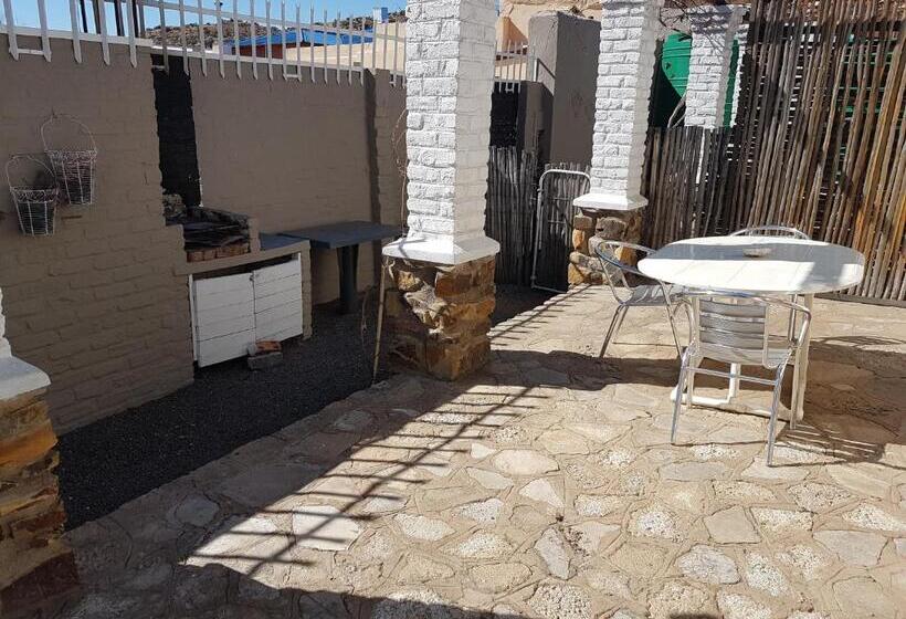 غرفة قياسية, Crane Cottage