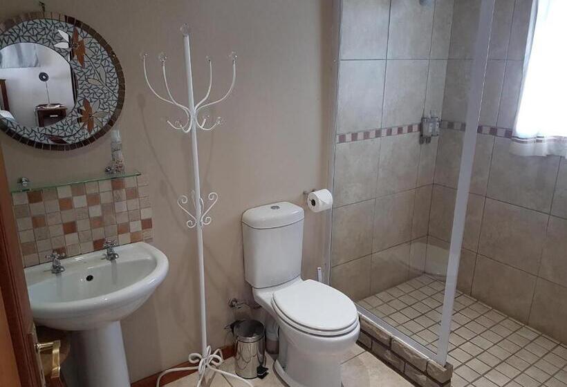 غرفة قياسية, Crane Cottage