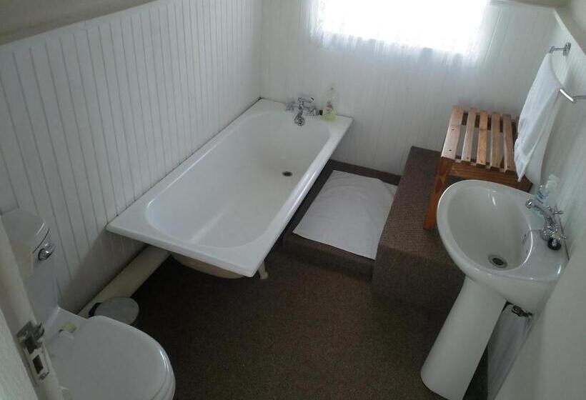 شقة غرفة واحدة, Crane Cottage