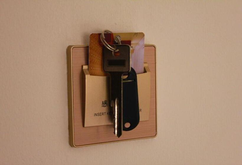 اتاق لوکس با بالکن, Sobe Astonia