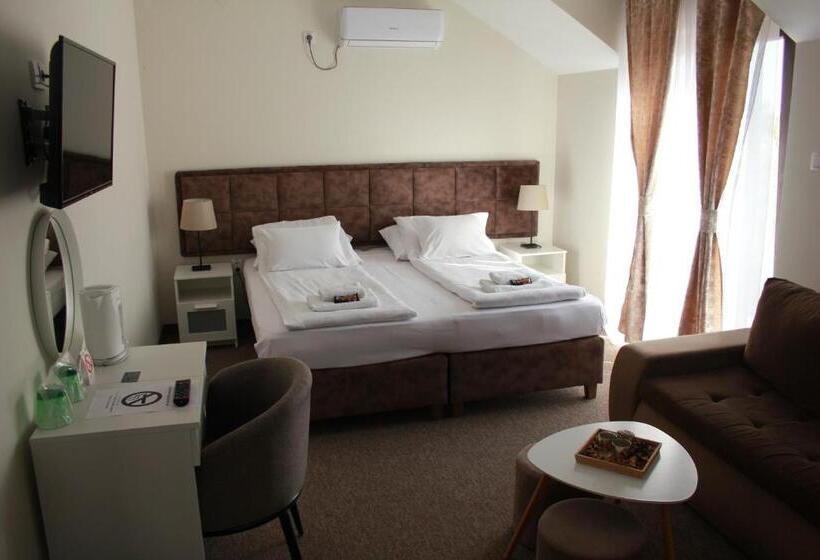 اتاق سوپریور, Sobe Astonia