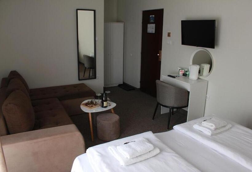 اتاق سوپریور, Sobe Astonia