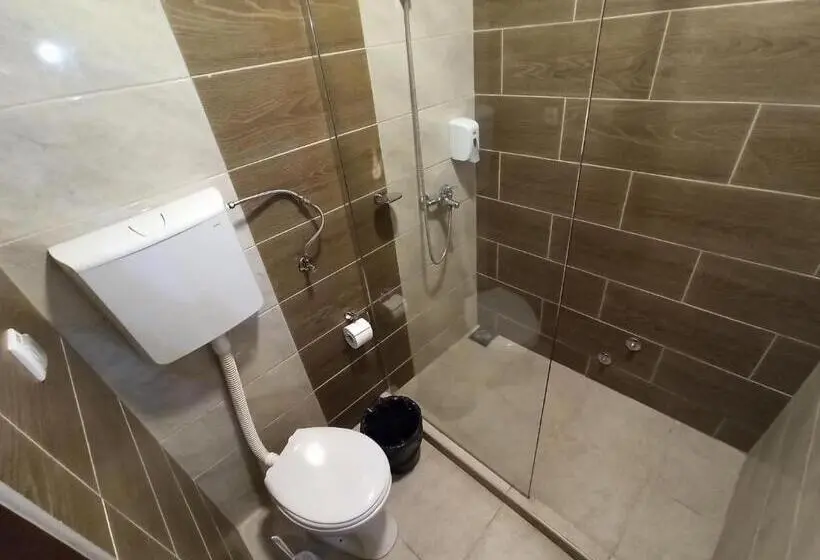 اتاق لوکس, Sobe Astonia
