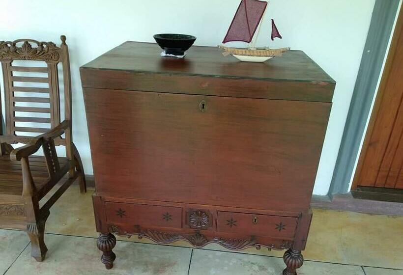 Camera Singola Vista Piscina, Ocean Gate Negombo