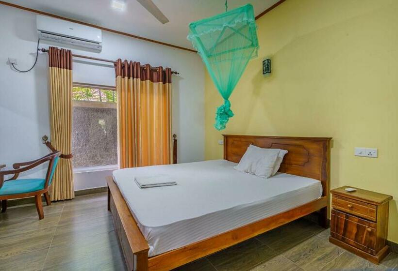 Camera Singola Vista Piscina, Ocean Gate Negombo