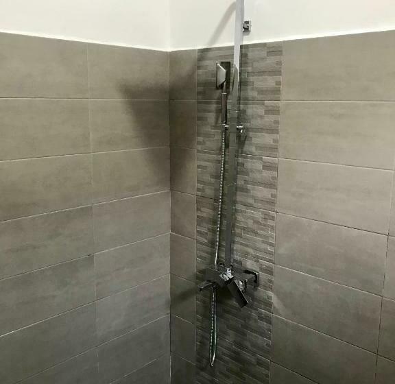 Camera Tripla Standard Vista Piscina, Ocean Gate Negombo