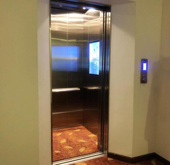 디럭스 룸, City Hotel Colombo 02