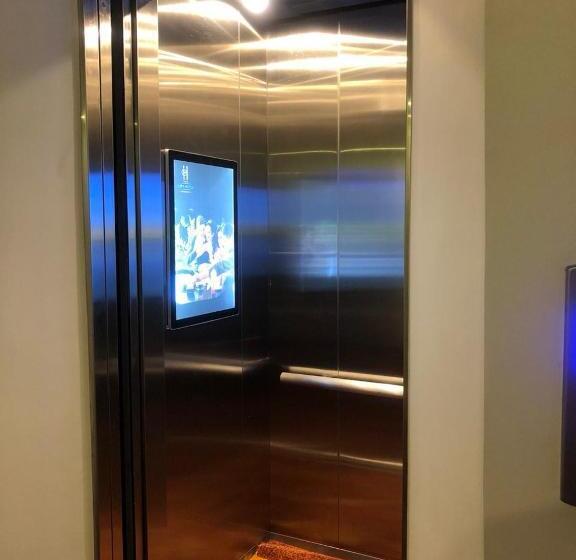 디럭스 룸, City Hotel Colombo 02