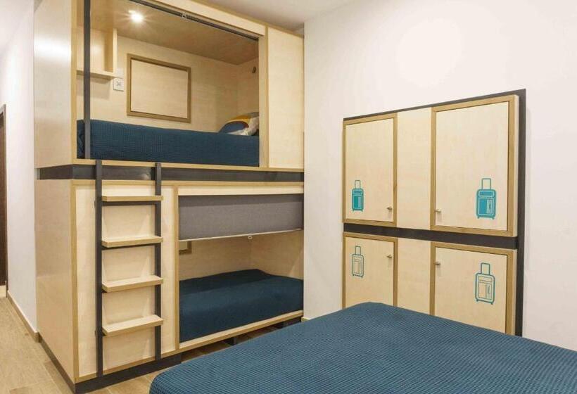 Superior Interior Room, Take Surf Hostel Conil