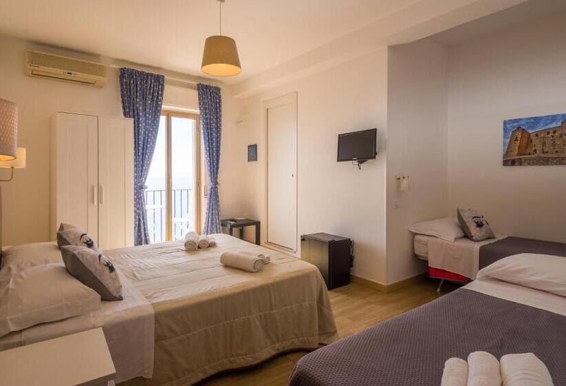 غرفة قياسية رباعية مطلة على البحر, Elios Tao