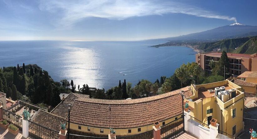 غرفة قياسية مطلّة علي البحر, Elios Tao