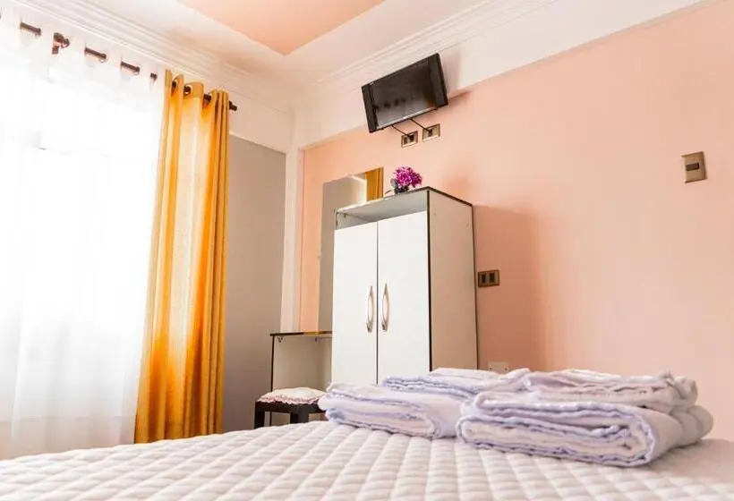 اتاق استاندارد با سرویس بهداشتی مشترک, Residencial Velia & Victoria