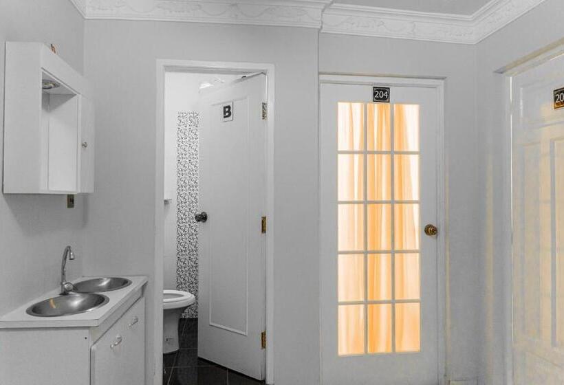 اتاق استاندارد با سرویس بهداشتی مشترک, Residencial Velia & Victoria