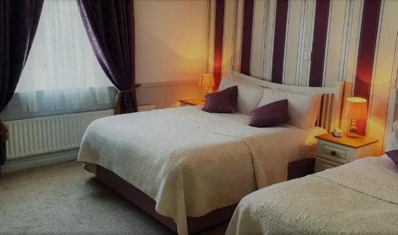 اتاق استاندارد, Danagher’s Hotel Cong