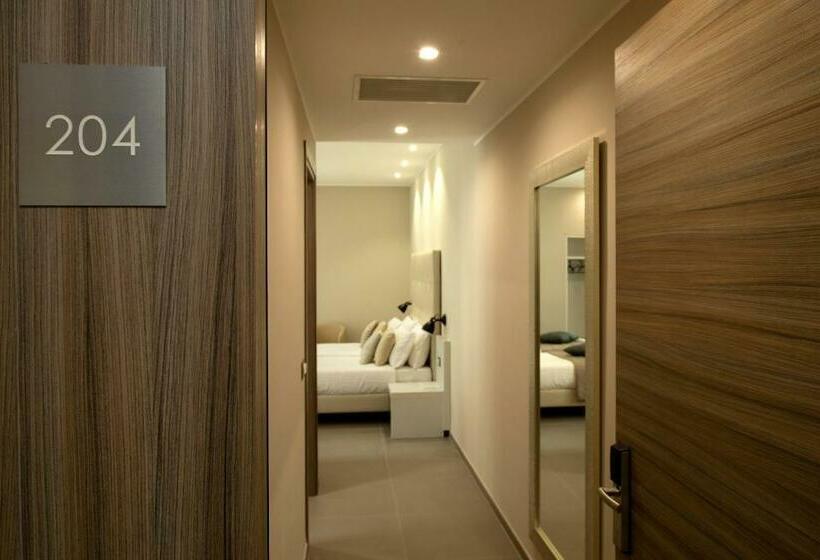 Superior Room with Terrace, H21