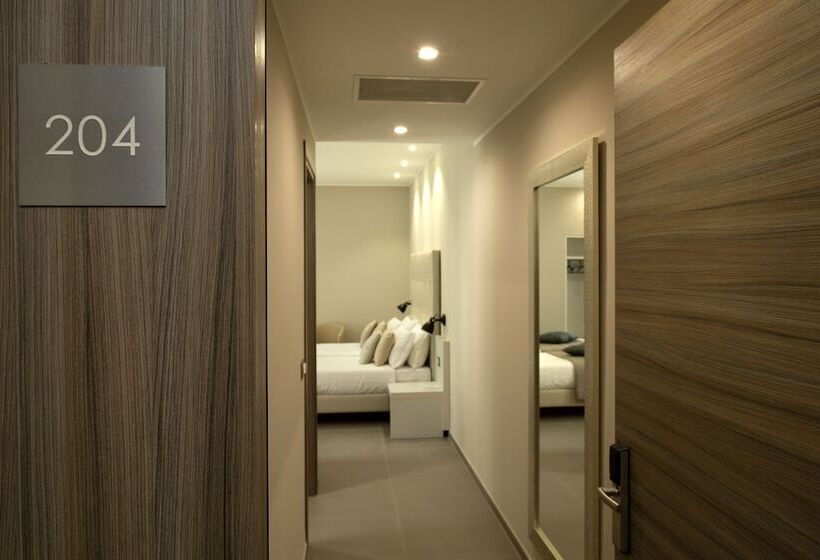 Superior Room with Terrace, H21