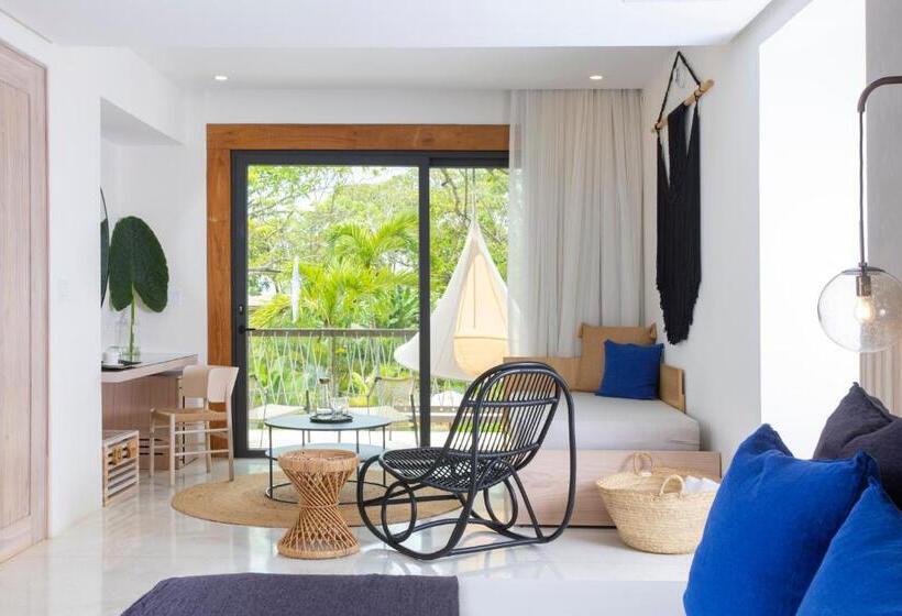 מיטת קינג בסוויטה, Nantipa   A Tico Beach Experience